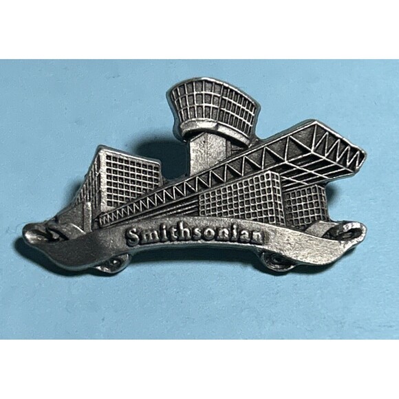 Smithsonian Museum Solid Pewter Lapel Pin -made In US - Picture 1 of 2